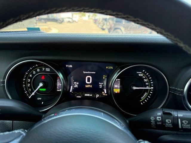 Used 2023 Jeep Wrangler Unlimited Sahara w/ Cold Weather Group AWD/4WD image 18