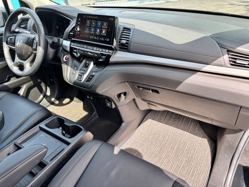 Used 2025 Honda Odyssey EX-L image 8
