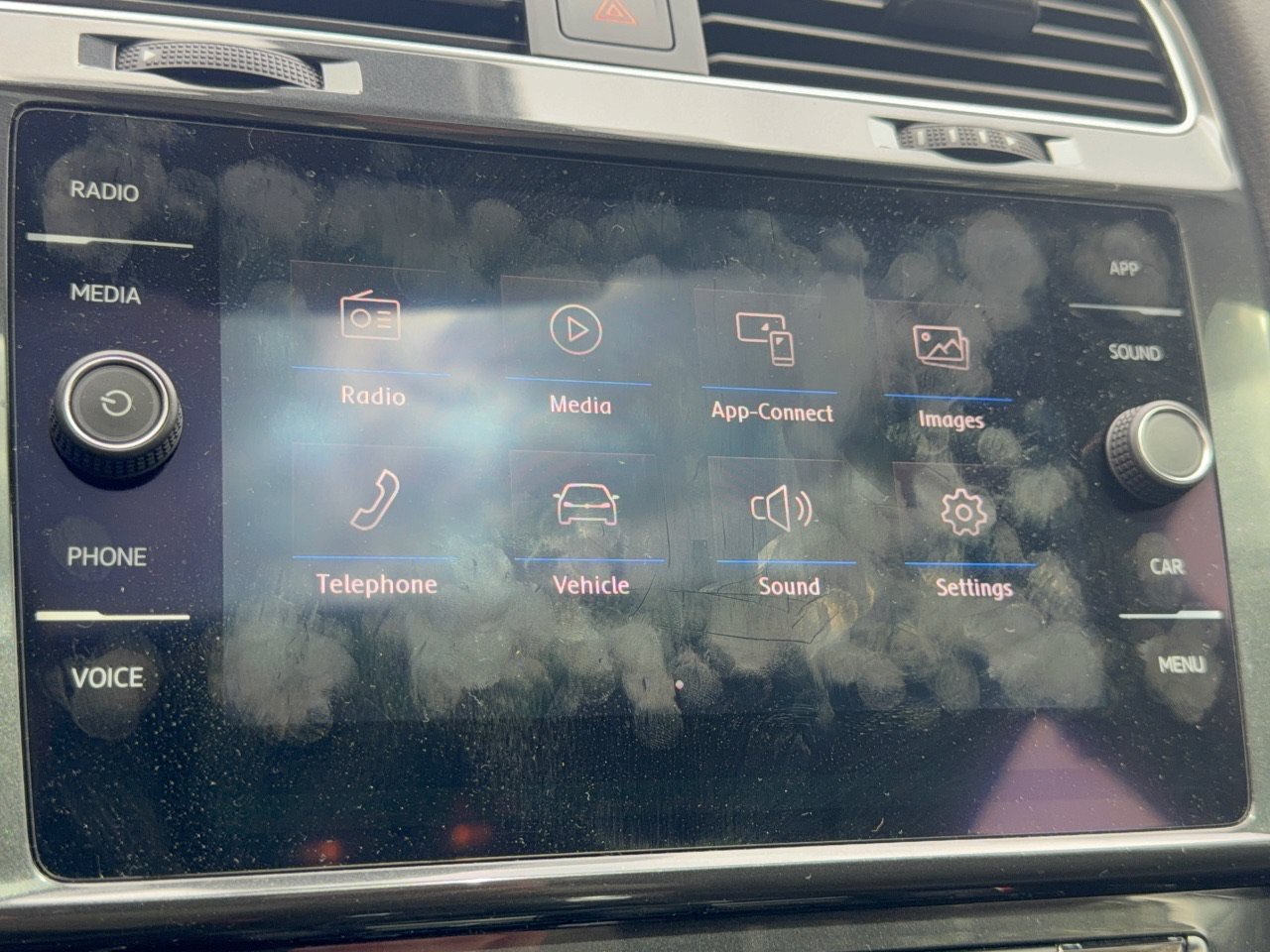 Used 2019 Volkswagen Golf SE w/ Driver Assistance Package FWD image 23