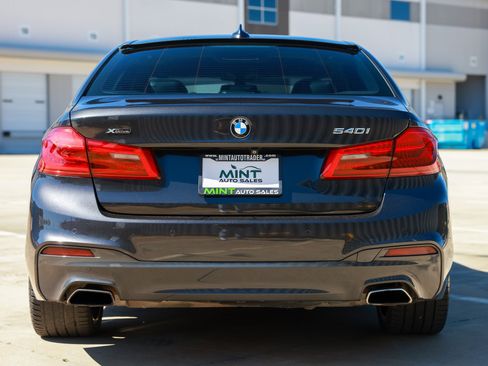 Used 2017 BMW 540i xDrive image 12