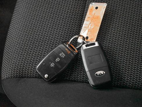 Used 2018 Kia Forte LX image 22