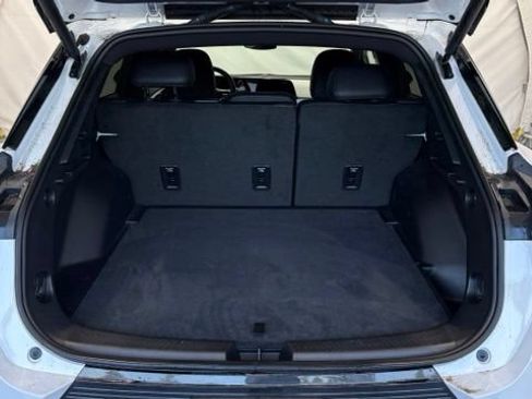 New 2025 Chevrolet Equinox EV LT FWD image 4