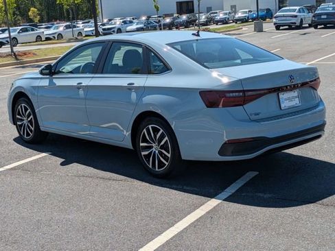 New 2026 Volkswagen Jetta SE FWD image 6