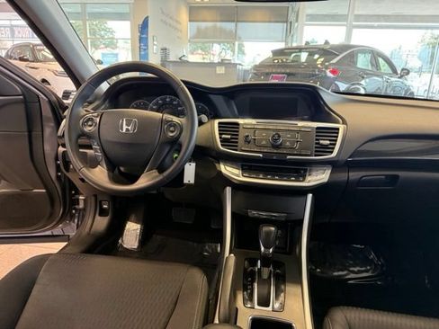 Used 2015 Honda Accord Sport image 25