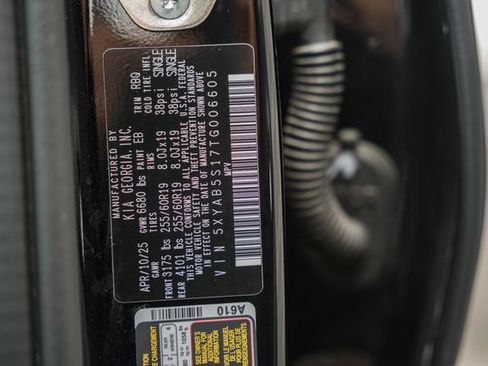 Used 2026 Kia EV9 Light RWD image 48