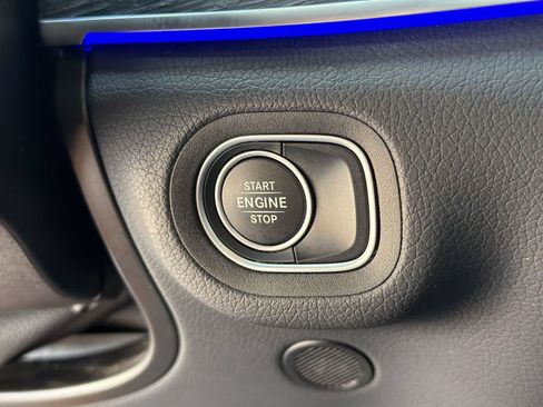 Certified 2025 Mercedes-Benz GLE 450e 4MATIC image 16