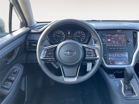 Used 2020 Subaru Outback 2.5i Premium image 12