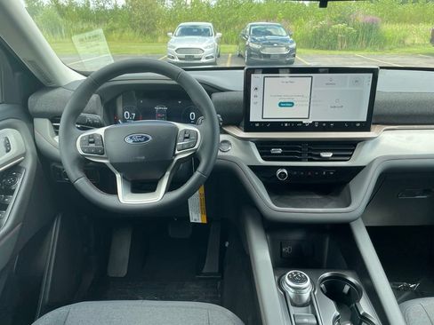 New 2026 Ford Explorer Active AWD/4WD image 16