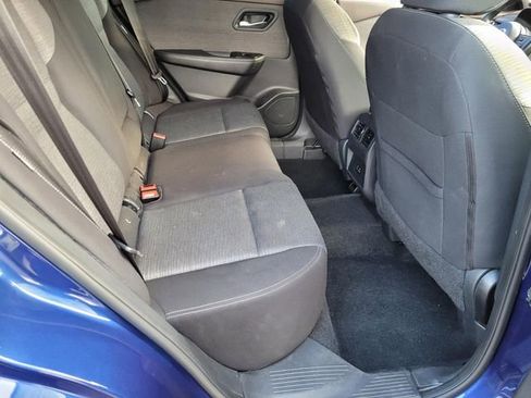 Used 2023 Nissan Rogue SV image 11