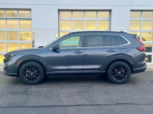 Used 2024 Honda CR-V Sport image 3