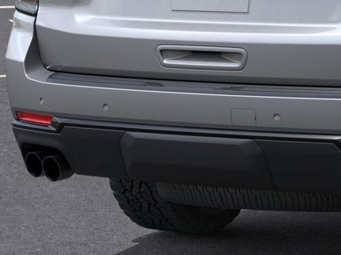 New 2026 Chevrolet Suburban Z71 image 14