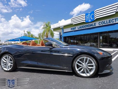 Used 2016 Aston Martin Vanquish Volante RWD image 4