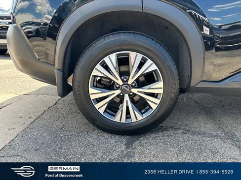 Used 2023 Nissan Rogue SV AWD/4WD image 10
