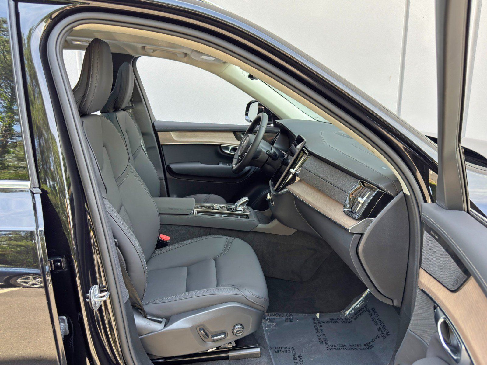 Used 2026 Volvo XC90 B6 Plus AWD/4WD image 16