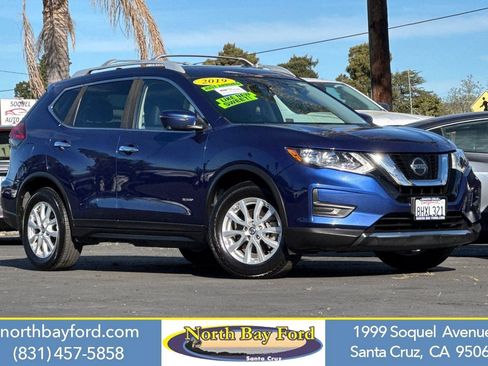 Used 2019 Nissan Rogue SV w/ Premium Package image 1