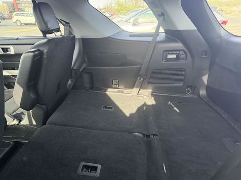 Used 2021 Ford Explorer Limited w/ Equipment Group 301A image 10