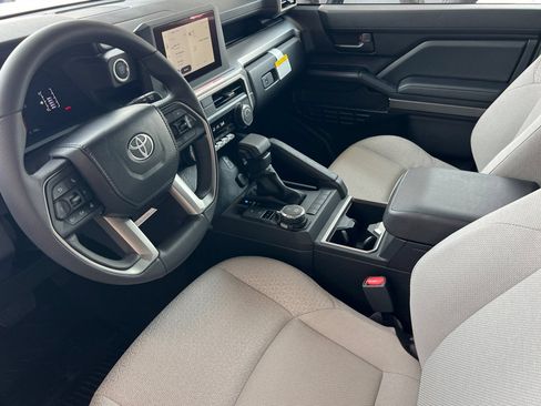 New 2026 Toyota 4Runner SR5 AWD/4WD image 7