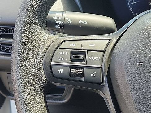 Used 2025 Honda HR-V LX image 20