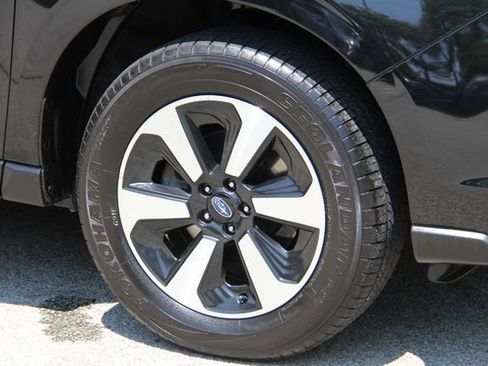 Used 2018 Subaru Forester 2.5i Limited AWD/4WD image 14