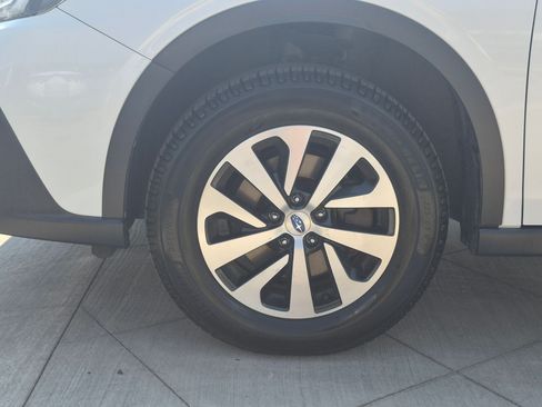 Used 2021 Subaru Outback Premium AWD/4WD image 12