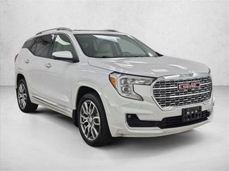 Used 2024 GMC Terrain Denali w/ Denali Premium Package AWD/4WD video 3