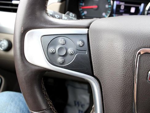 Used 2018 GMC Yukon SLT image 13