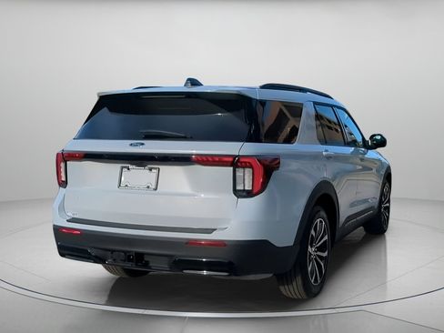 New 2026 Ford Explorer ST-Line image 28