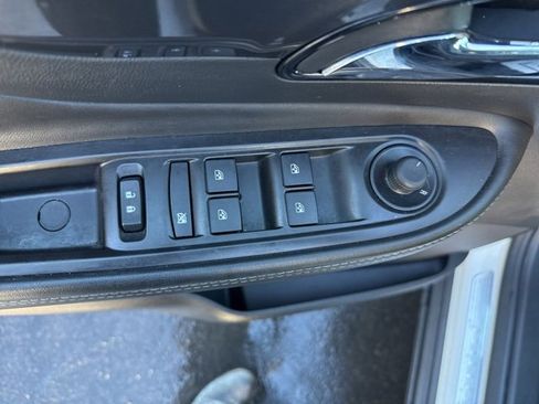 Used 2021 Buick Encore Preferred image 15