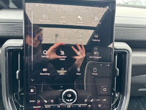 New 2026 GMC Yukon XL AT4 Ultimate image 16