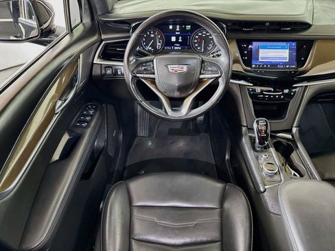 Used 2022 Cadillac XT6 Premium Luxury w/ Platinum Package FWD image 22