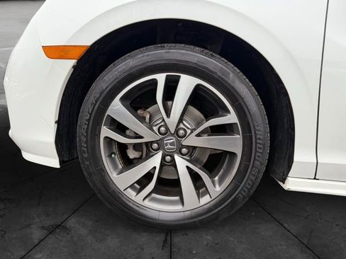 Used 2022 Honda Odyssey Touring image 17