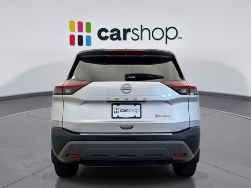 Used 2023 Nissan Rogue SV w/ SV Premium B Package image 4