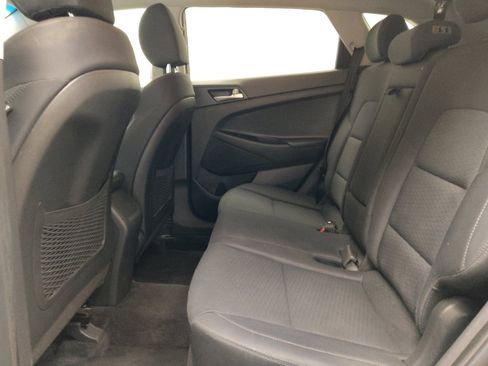 Used 2019 Hyundai Tucson SE AWD/4WD image 18