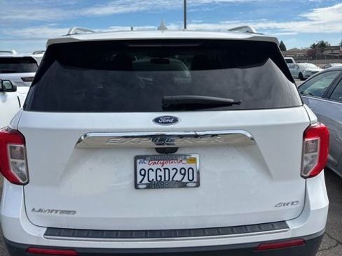 Certified 2022 Ford Explorer Limited w/ Class IV Trailer Tow Package image 5