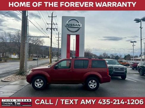 Used 2008 Nissan Pathfinder S image 1