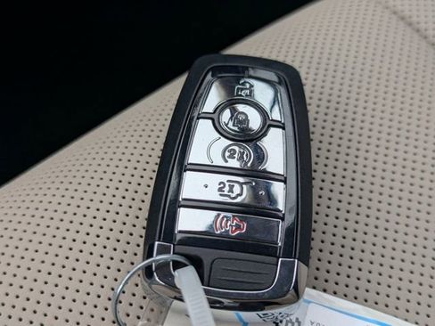 New 2026 Lincoln Corsair Reserve w/ Jet Appearance Package image 27