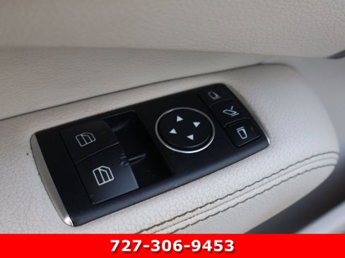 Used 2014 Mercedes-Benz SL 550 image 16