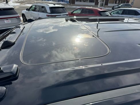 Used 2025 GMC Sierra 2500 Denali w/ Denali Reserve Package image 12