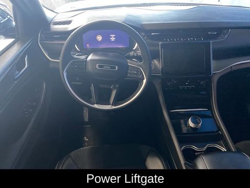 Used 2024 Jeep Grand Cherokee L Altitude image 5