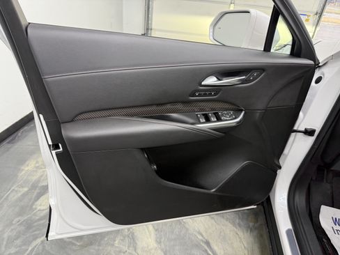 Used 2020 Cadillac XT4 Sport w/ Sun And Sound Package AWD/4WD image 8