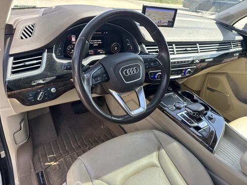 Used 2019 Audi Q7 3.0T Prestige w/ Prestige Package AWD/4WD image 19