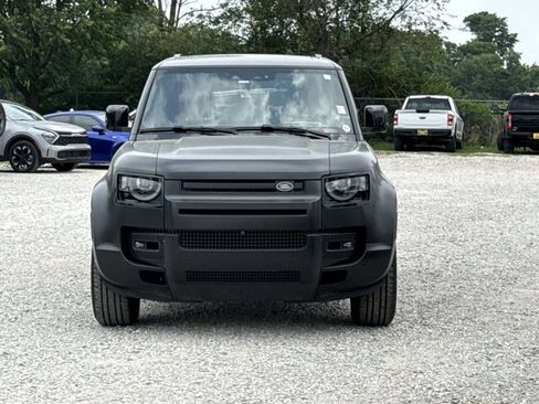Used 2020 Land Rover Defender 110 X AWD/4WD image 2