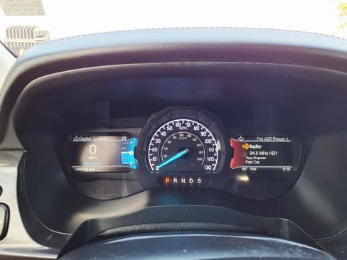 Certified 2019 Ford Ranger Lariat w/ Equipment Group 501A Mid image 27