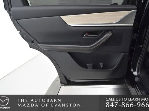 Certified 2025 MAZDA CX-90 3.3 Turbo w/ Preferred Package AWD/4WD image 32