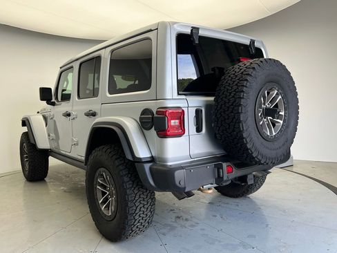Used 2024 Jeep Wrangler Unlimited Rubicon 392 image 4