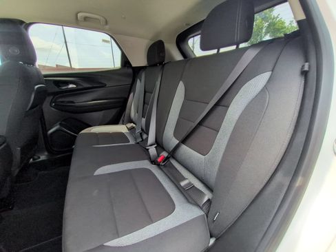 Used 2025 Chevrolet TrailBlazer LT AWD/4WD image 27
