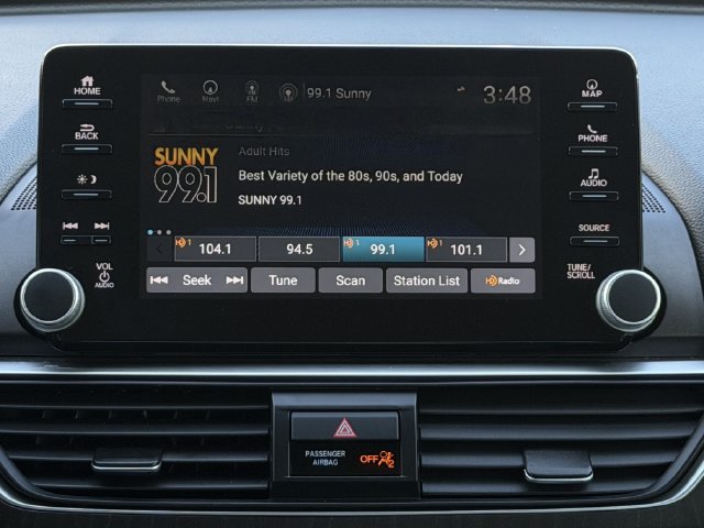 Used 2020 Honda Accord Touring image 17