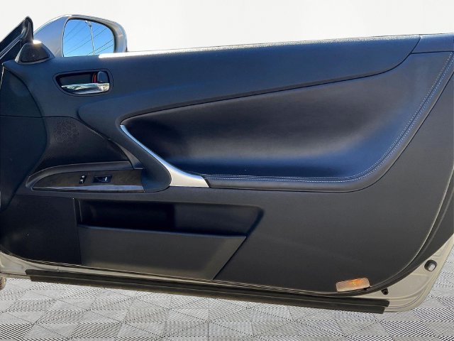 Used 2013 Lexus IS 250C RWD image 29