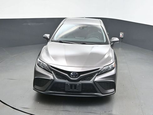 Used 2023 Toyota Camry SE image 38