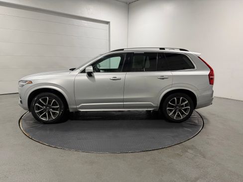 Used 2018 Volvo XC90 T5 Momentum w/ Convenience Package image 24